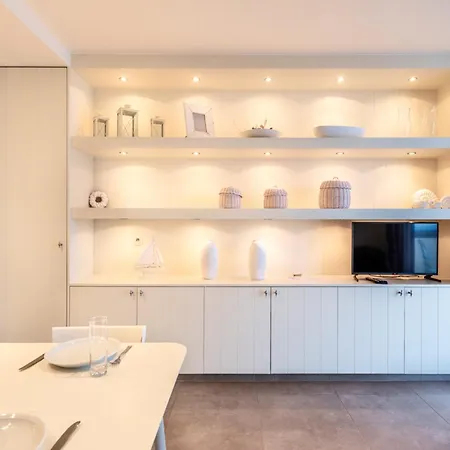 Apartment On The Coast With Beach Access, Cleaning Included Apartment *