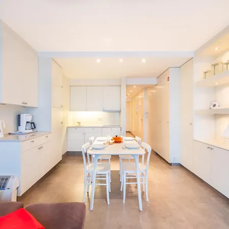 Apartment On The Coast With Beach Access, Cleaning Included Apartment *