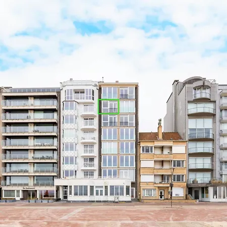 Apartment On The Coast With Beach Access, Cleaning Included * Oostduinkerke