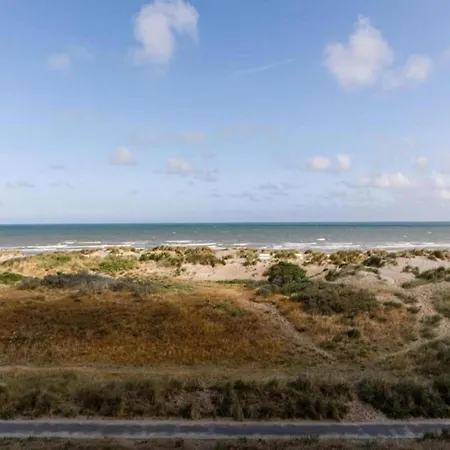 Apartment On The Coast With Beach Access, Cleaning Included Apartment Oostduinkerke